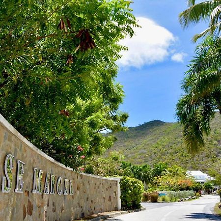 Les Lauriers - Piscine Sur Le Toit - Anse Marcel Appartement Buitenkant foto